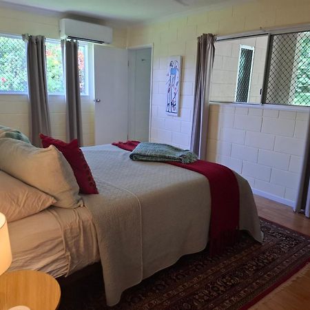 J & Ella'S Holiday House - 2 Bedroom, 2 Bathroom Home Cooktown Εξωτερικό φωτογραφία